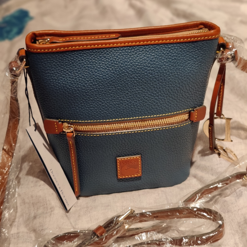 Dooney & Bourke